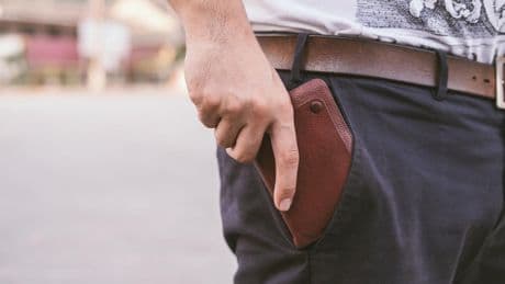 Zeitloses Piece: Hammer-Preis: Tommy Hilfiger Chino mit bis zu 80 Prozent Rabatt