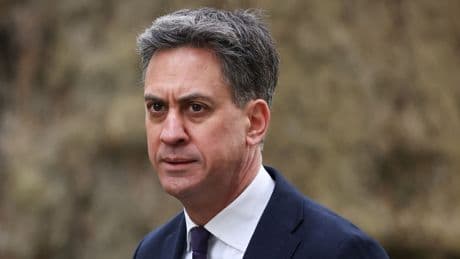 Miliband eyes refinery support after Lindsey collapse