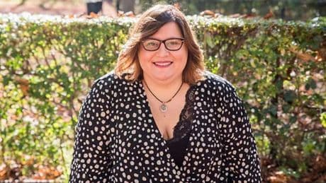 Marina Marroquí, educadora social: “El primer amor es un tsunami que lo arrasa todo. Como familias, tenemos que romper el mito del único amor”