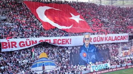 TÜGVA Programı'nda coşku ve mesaj dolu koreografi: Bir gün gelecek bir gün kalacak