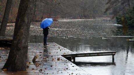 Regen-Juli sorgt für Probleme an Berlins Badeseen