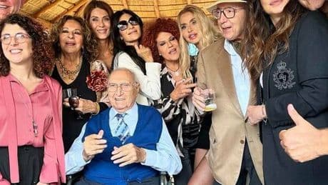 Pippo Baudo, come è morto? I dubbi sui problemi cardiaci, la foto in carrozzina, il dolore al ginocchio e l'ultimo ricovero