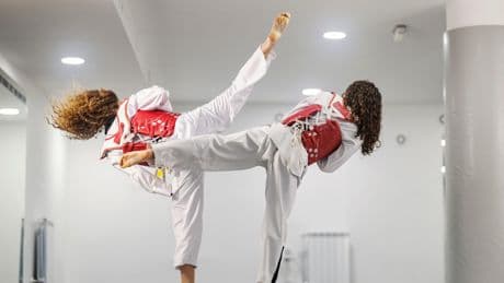 «Je suis devenue accro» : boxe, judo, MMA... pourquoi les sports de combat font du bien au mental