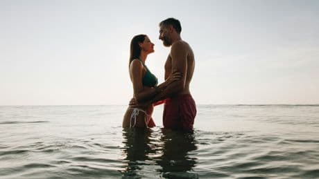 Pourquoi notre libido grimpe-t-elle en flèche en été?
