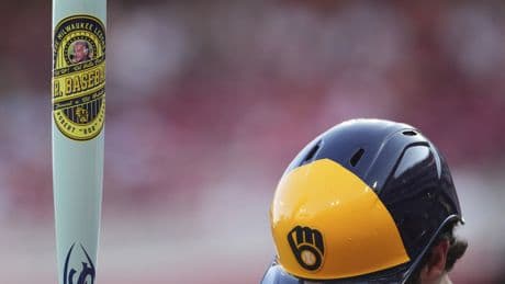 Christian Yelich delivers huge night in Brewers’ wild comeback win while using Bob Uecker bat