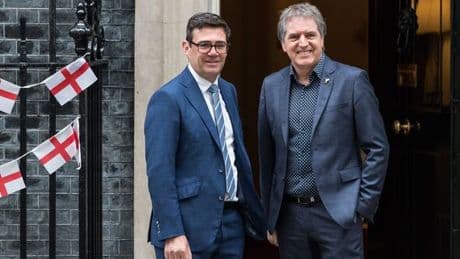 Labour facing £17bn nightmare over new UK train line using HS2 cash
