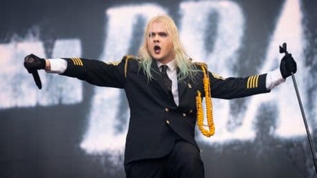 Rockstar cancels gigs after brush with death when tour bus bursts into flames