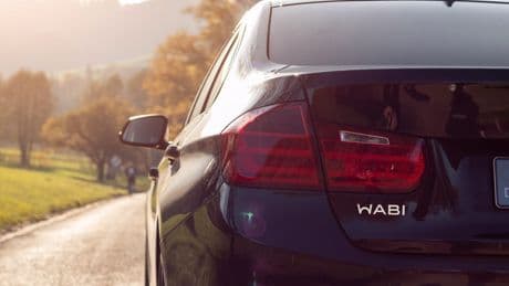Santander suspende su negocio de alquiler de coches por suscripción