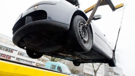 Verkehr: Falschparker: Wie häufig im Nordosten abgeschleppt wird