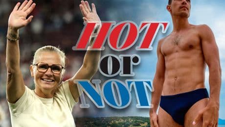 Sarina Wiegman heeft een godenstatus bereikt maar de terugkeer van de Speedo is om te huilen