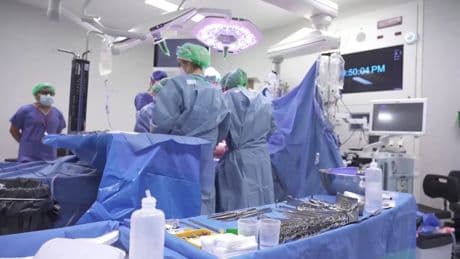 El Hospital de Bellvitge extirpa un cáncer de páncreas inoperable con una nueva técnica