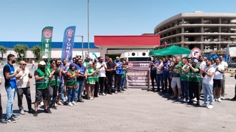Grevdeki DYO işçileri, direnişteki DIGEL işçilerini ziyaret etti
