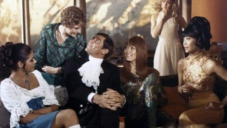 James Bond-acteur George Lazenby (85) lijdt aan dementie: ’Maar hij is nog wel eigenzinnig’