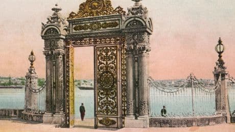 « Le danseur oriental », de Metin Arditi : mystérieuse et cosmopolite Constantinople