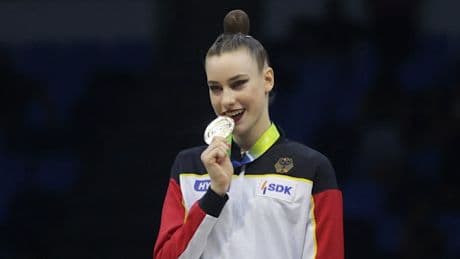 Peinliche Hymnen-Panne bei Siegerehrung von Deutschlands Gymnastik-Star