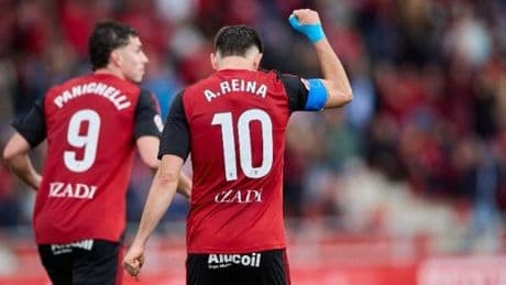 El Mirandés se acerca a Primera al superar al Castellón en Anduva