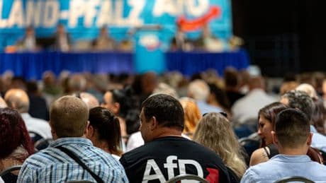 Kritik am Alleingang: Länder sehen Mainzer Regel zu AfD-Beamten skeptisch