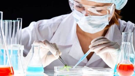 J&J y BMS tiran de las compras de la industria farmacéutica y de la salud, que crecen un 2%