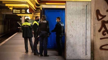 Messerverbot im Berliner ÖPNV: Polizei macht an Tag 1 diese Funde