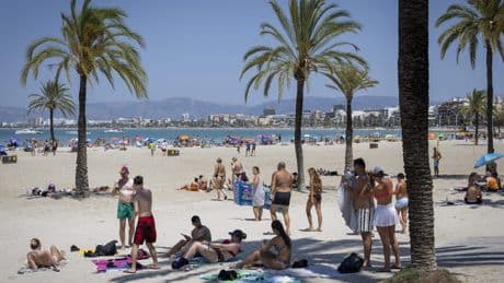 Reisbranche weerspreekt beeld ’extreem weer’: ’Vakantie in Zuid-Europa is prima te doen met dit lekkere zomerweer’