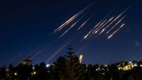 Lawmakers urge defense if Iran attacks U.S. targets