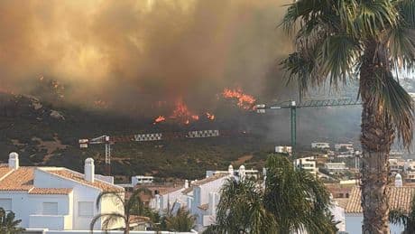 Andalucía cede 50 efectivos y dos aviones a Castilla-León y Extremadura para luchar contra los incendios