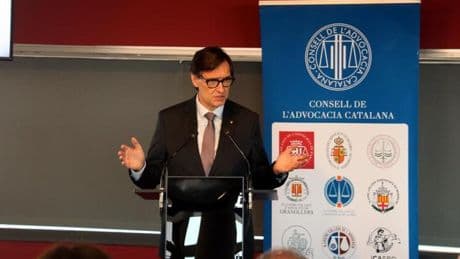 Illa alerta del peligro de que "falle el equilibrio" entre el poder ejecutivo, legislativo y judicial
