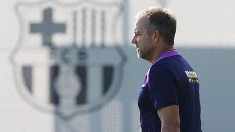 La contrarreloj del Barça, el "esprint absurdo" del Camp Nou y la paciencia de Hansi Flick