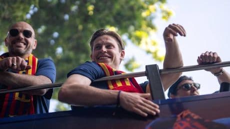 De Jong afirma que renovará con el Barça