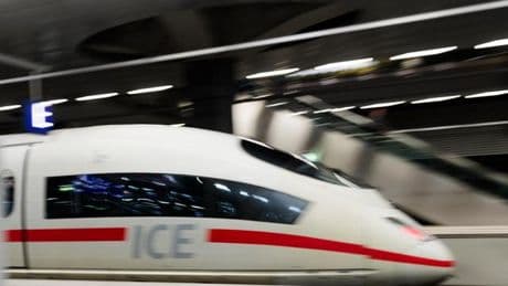Familienreservierung: Auch Bundesumweltminister kritisiert die Deutsche Bahn
