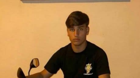 Morto in scooter dopo essere stato travolto da un pirata della strada: fermato 53enne pregiudicato