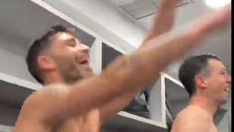 La fiesta de los jugadores del Athletic: del «estamos todos de fiesta» al himno de la Champions en el vestuario