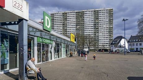 Wohnungspolitik | Symbole verfehlter Wohnungspolitik
