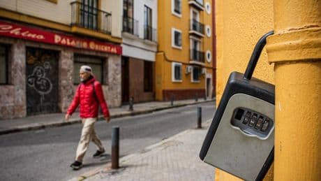 Consumo avisa que el precio en servicios tipo Booking o Uber no pueden subir en comunidades en emergencia por el apagón