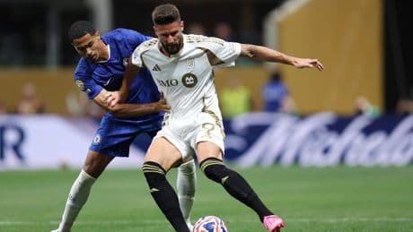 Olivier Giroud kan oude liefde geen pijn doen; Chelsea start WK voor clubs met winst op Los Angeles FC