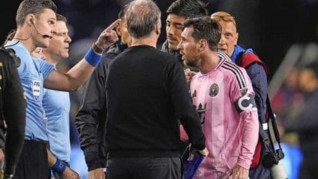 VIDEO Lionel Messi richt frustratie na puntenverlies Inter Miami op scheidsrechter