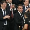 VIDÉO. Toulouse - UBB : Emmanuel Macron refait le coup du cul sec au milieu du vestiaire toulousain