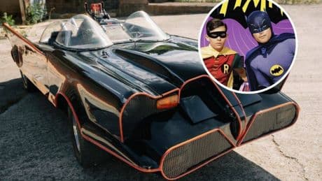 Apareció en la serie 'Batman' y ahora puede estar en tu garaje: el Batmóvil que se subasta por 80.000 euros