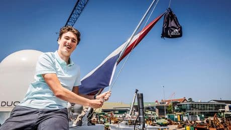 Noah (17) slaagt ondanks aanrijding: ’Dit had echt anders kunnen lopen’