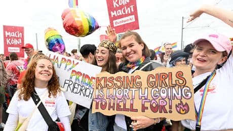 Queer-Beauftragte fordert Grundgesetz-Änderung