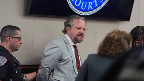Dentist slowly killed wife by poisoning smoothies and tried to recruit daughter to cover tracks