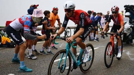 Kévin Vauquelin, indemne à la sortie des Pyrénées, change de braquet sur le Tour de France 2025