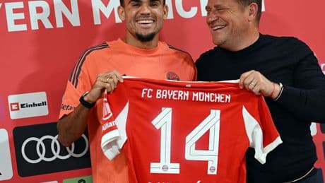 Präsentation von Luis Díaz beim FC Bayern: Freundlicher haben 75 Millionen Euro nie ausgesehen