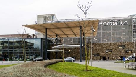 ’Familieparticipatie in ziekenhuis gekraakt’