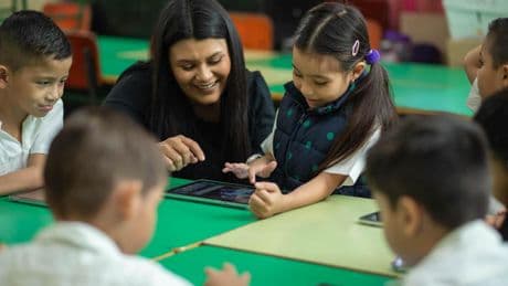 Acelerar la educación para conectar con la infancia: Giga busca la mejor disrupción contra la brecha digital