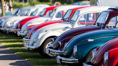 Oldtimer-Treffen: Hunderte Oldtimer-Liebhaber beim Käfertreffen in Hannover