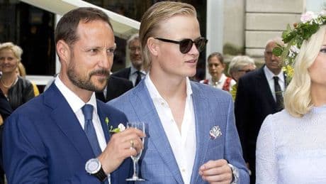 Kronprinz Haakon von Norwegen: Mit Marius im Surfurlaub in Portugal