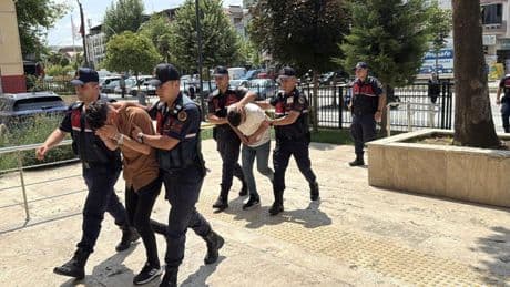 Tokat'ta mide bulandıran olay! Amcasının oğluna cinsel istismarda bulunan şahıs tutuklandı