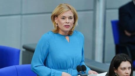 Bundestagspräsidenten Klöckner sorgt mit Krawall-Post für Kritik