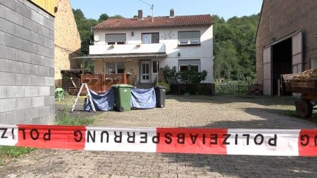 Staatsanwalt sicher - Mutter (55) von Stalker (19) ihrer Tochter (14) getötet